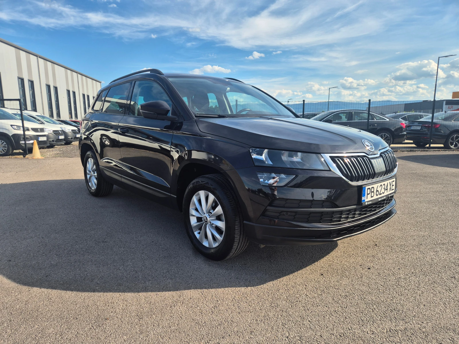 Skoda Karoq С-Гаранция-2.0-A/T, снимка 7 - Автомобили и джипове - 54982435