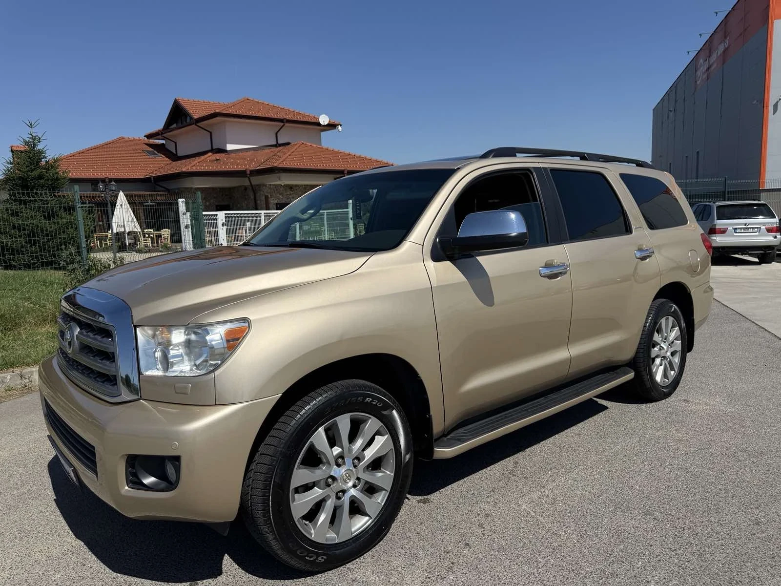 Toyota Sequoia 5.7, снимка 2 - Автомобили и джипове - 55480854