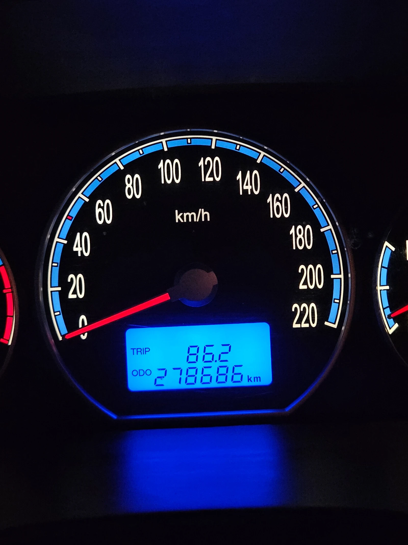 Hyundai Santa fe 2.7i, снимка 9 - Автомобили и джипове - 55775821