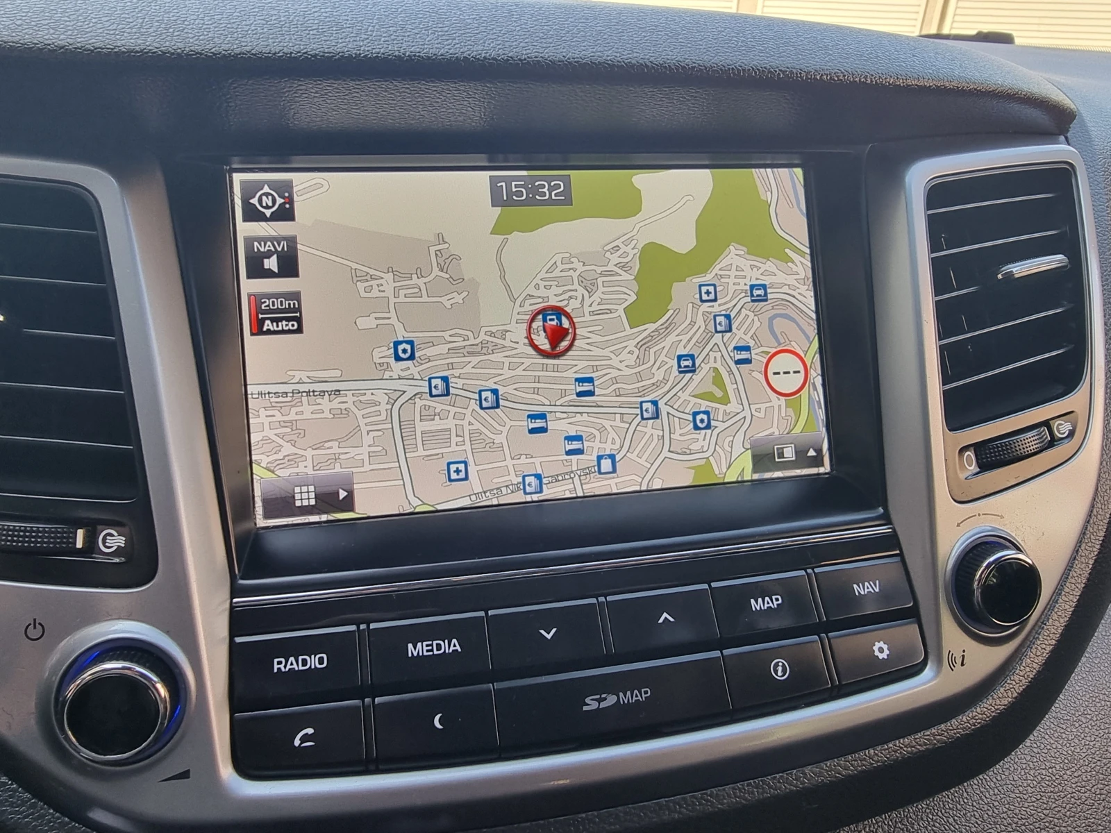 Hyundai Tucson 1.7CRDI* 141* AVTOMAT * KAMERA* NAVI* , снимка 14 - Автомобили и джипове - 55885137