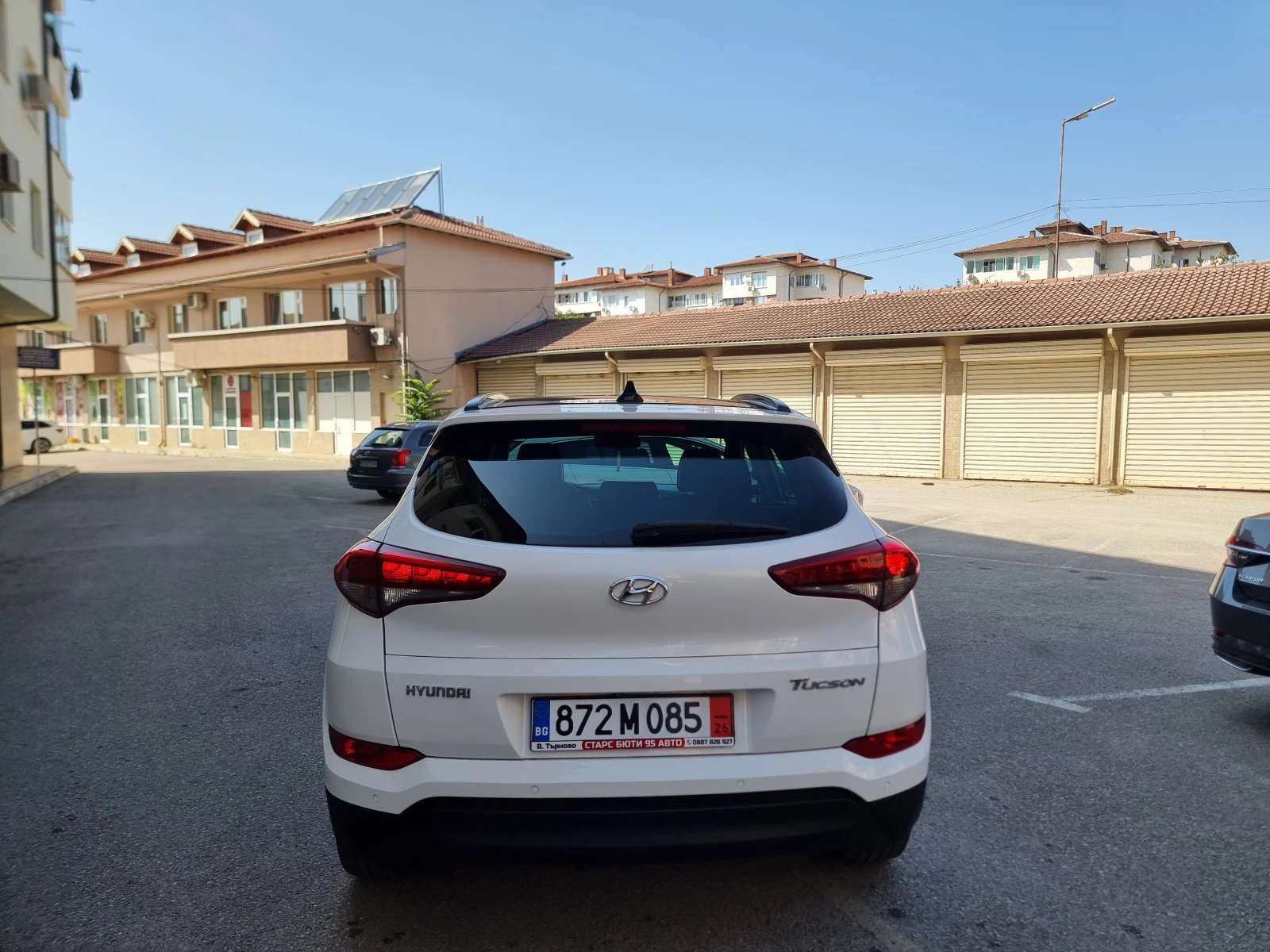 Hyundai Tucson 1.7CRDI* 141* AVTOMAT * KAMERA* NAVI* , снимка 7 - Автомобили и джипове - 55885137