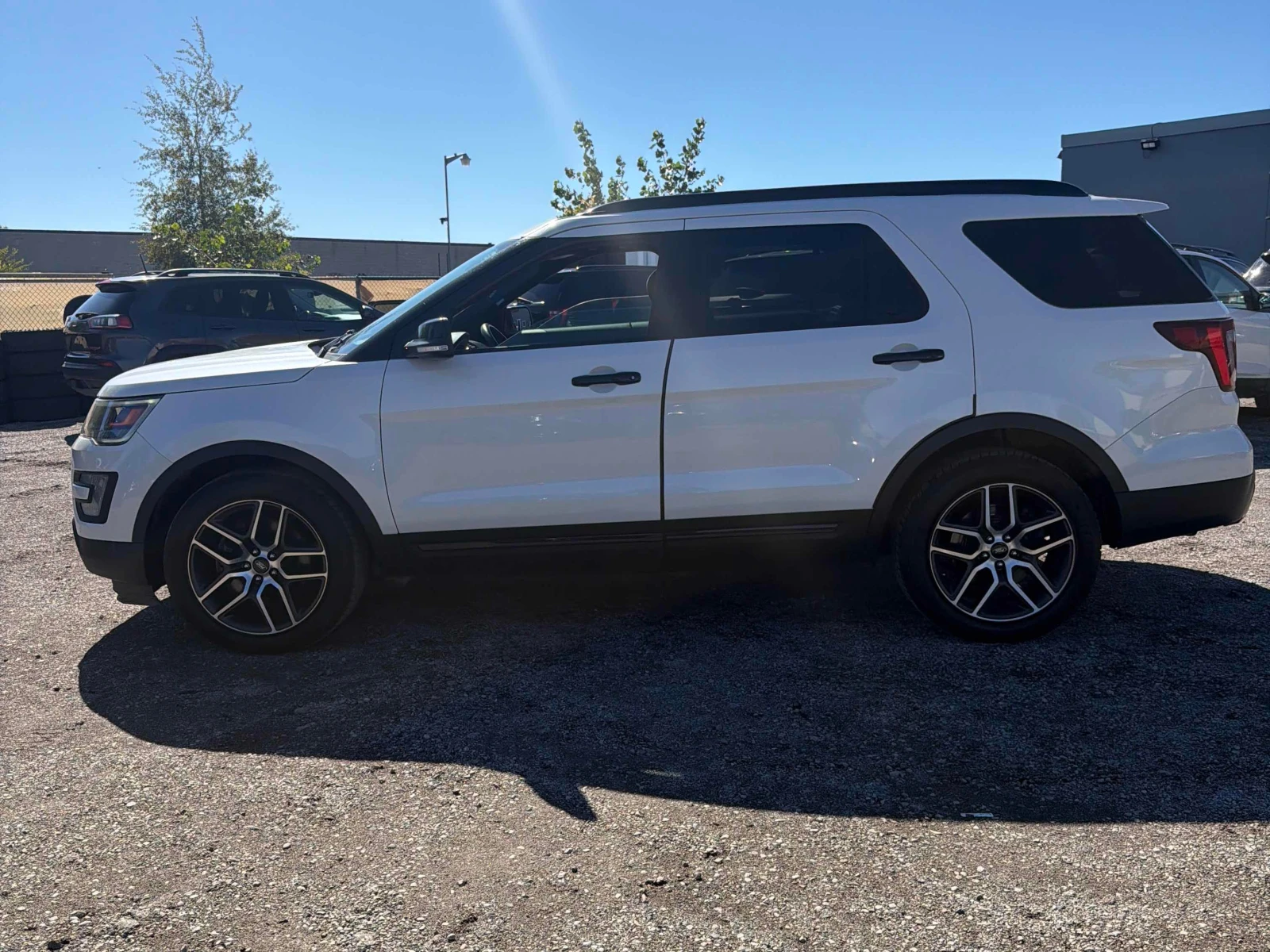 Ford Explorer AWD* �����* �������* ����* 6 ����� | Mobile.bg � ����������� 4