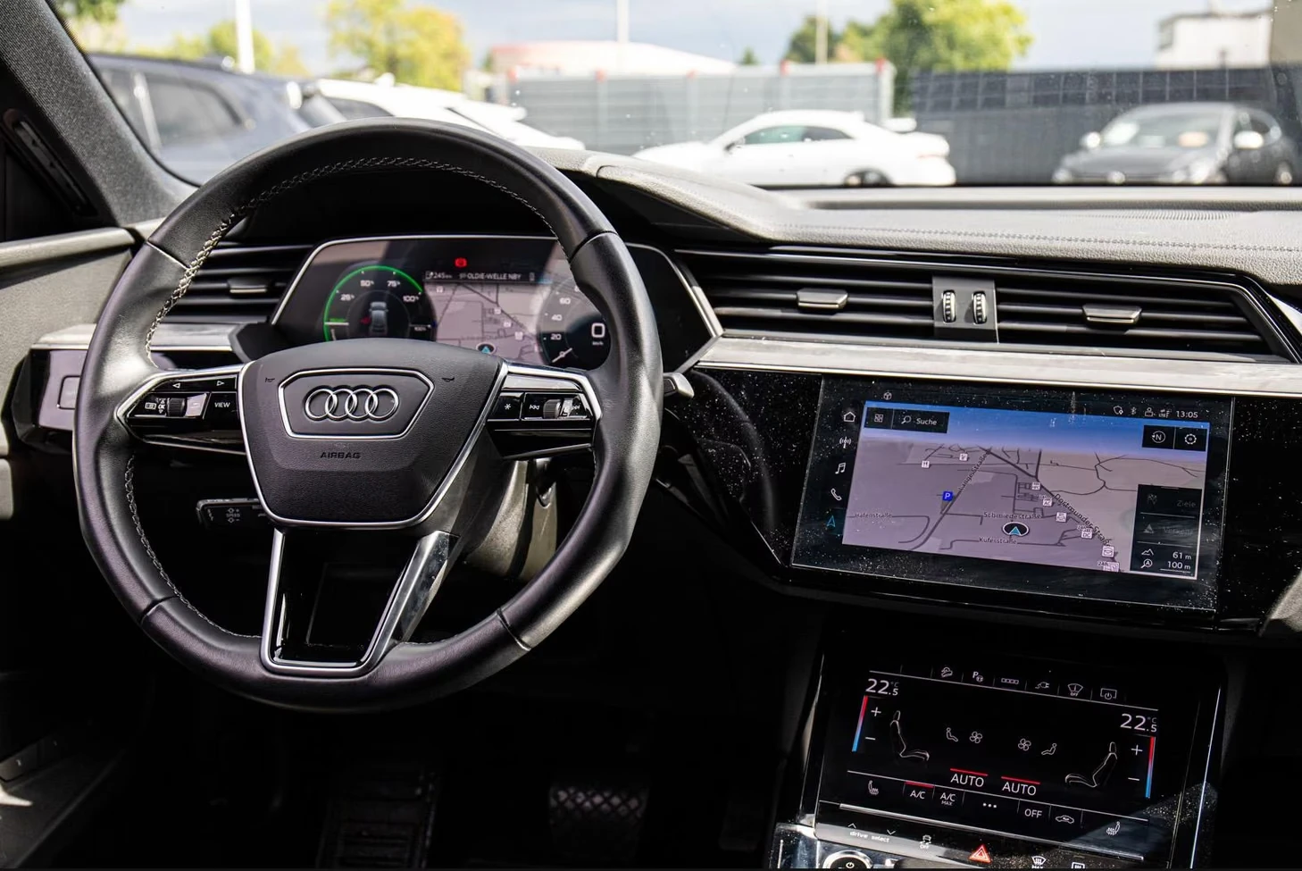 Audi Q8 e-tron55/408HP/S-LINE/MATRIX/CAM/MEMO/B&O/HUD/711q | Mobile.bg � ����������� 8