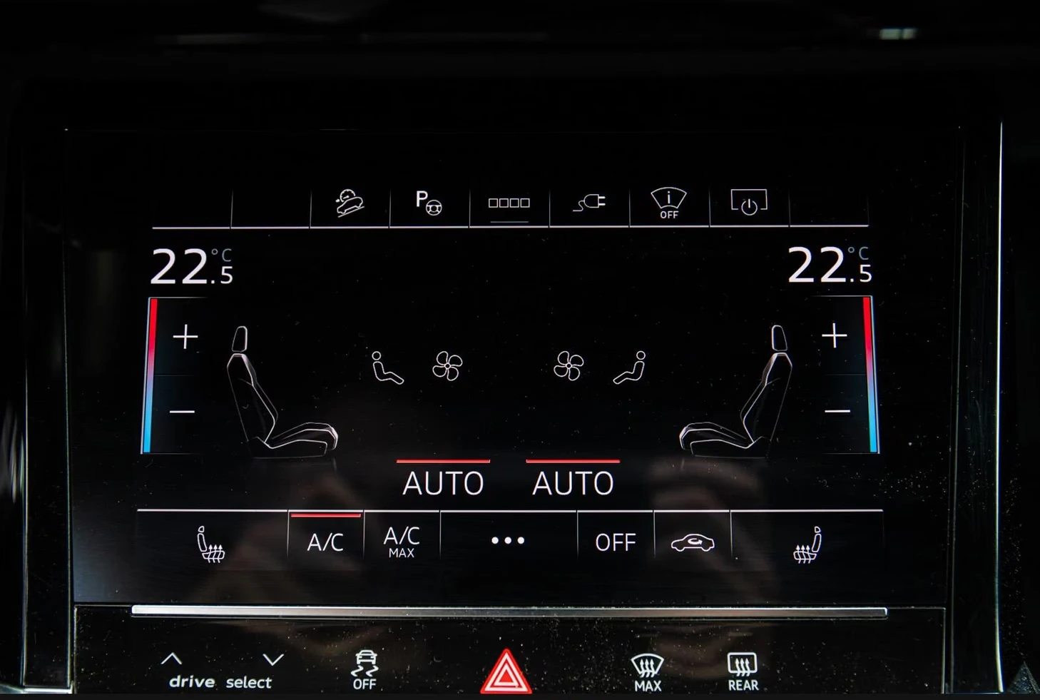 Audi Q8 e-tron55/408HP/S-LINE/MATRIX/CAM/MEMO/B&O/HUD/711q | Mobile.bg � ����������� 13