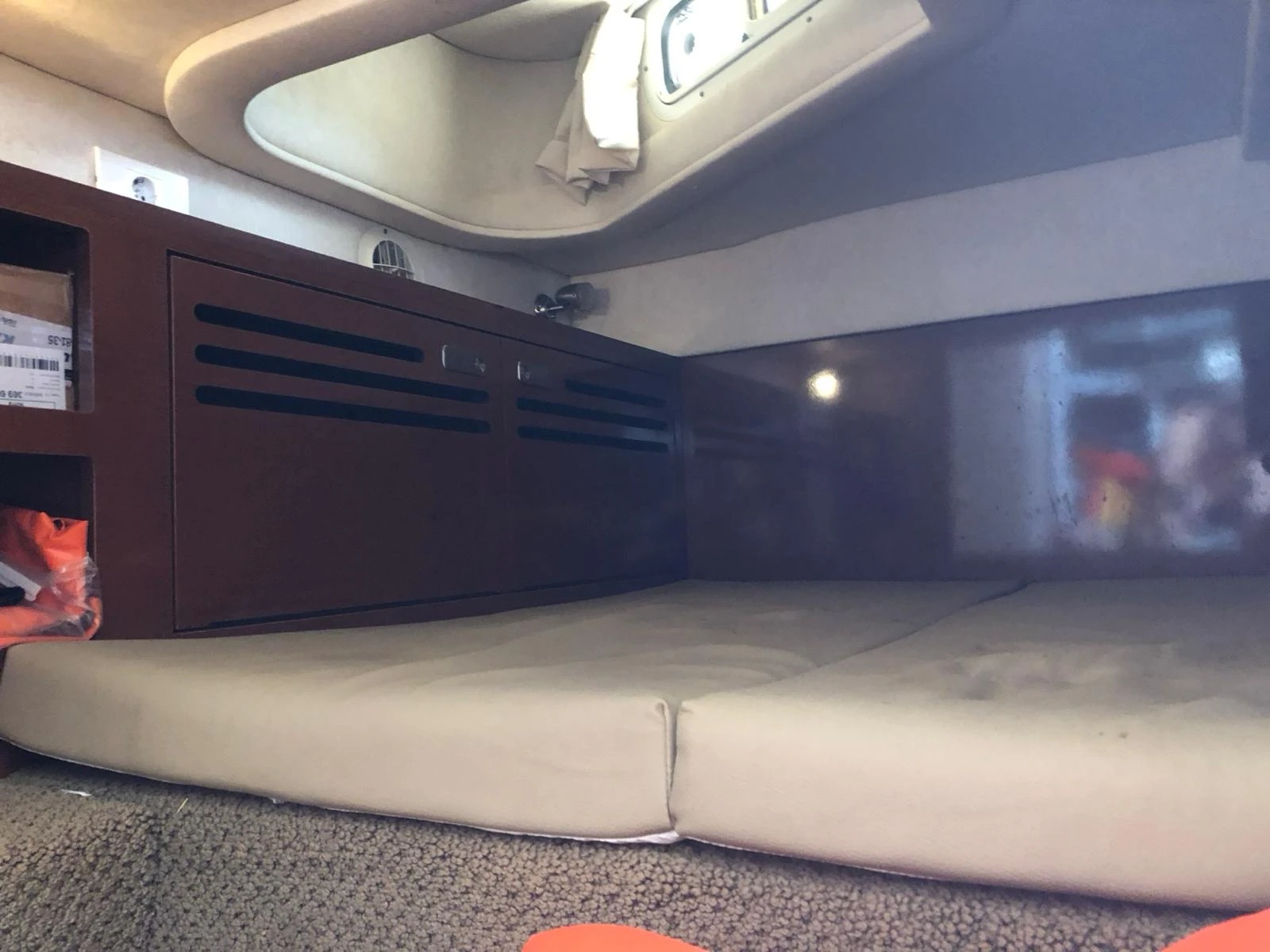 Моторна яхта Sea Ray Sundancer 280, снимка 6 - Воден транспорт - 55188891
