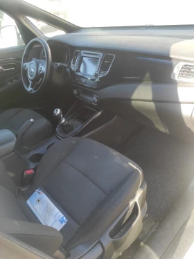 Kia Carens, снимка 8
