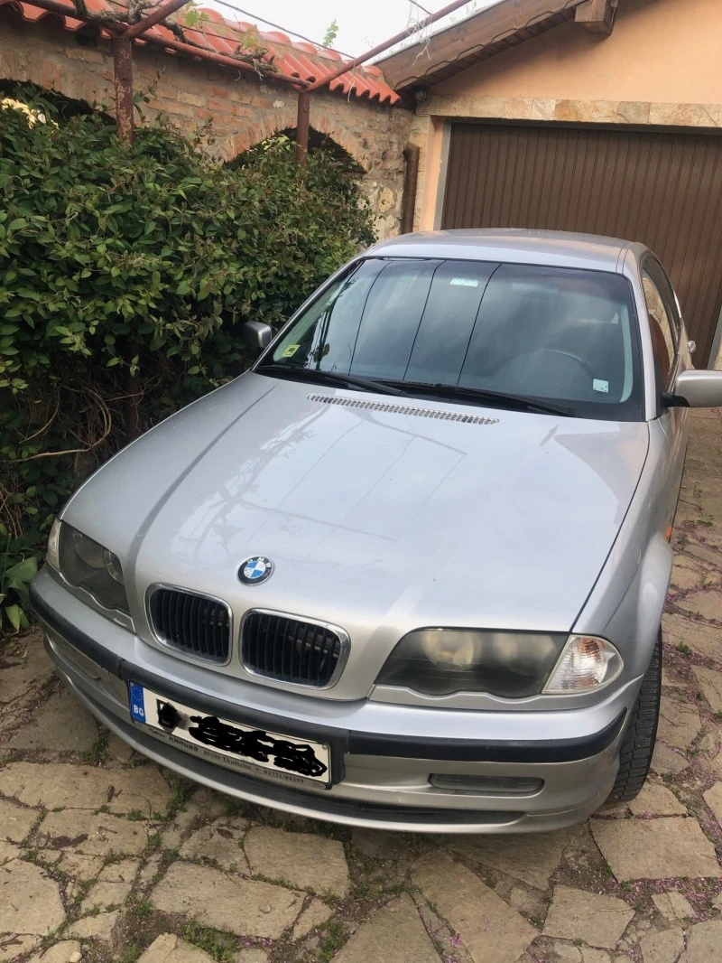 BMW 320 2.2i, снимка 1 - Автомобили и джипове - 47963326