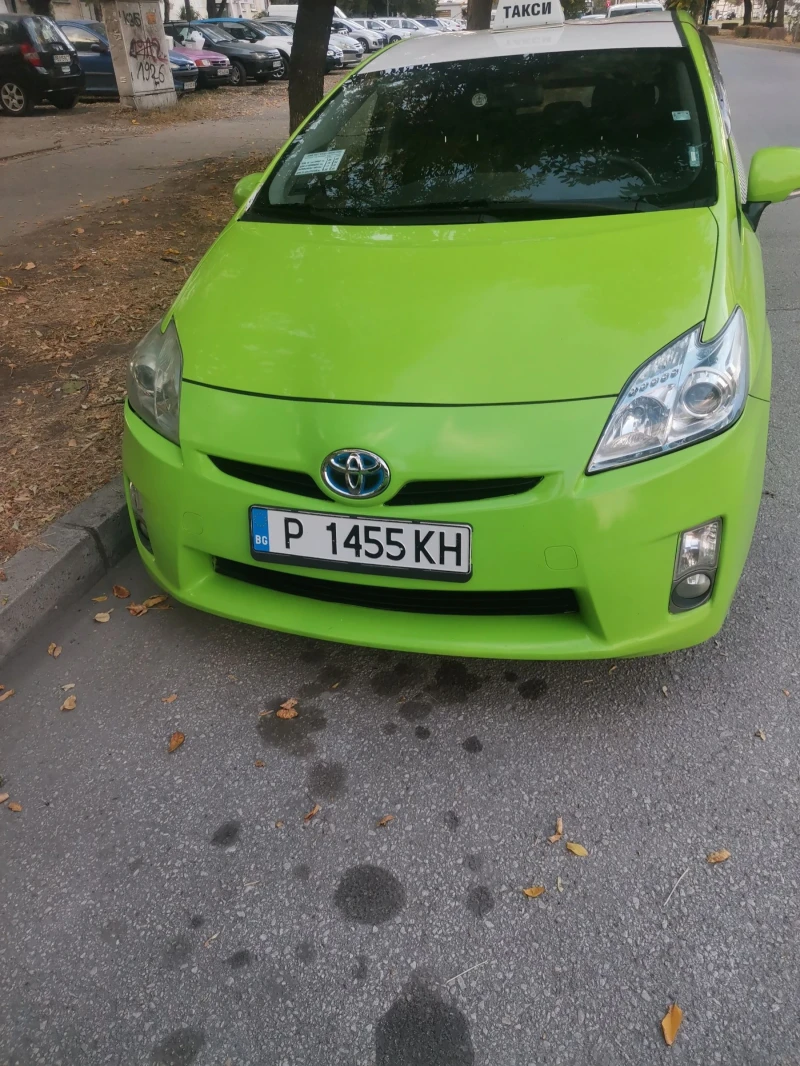 Toyota Prius, снимка 7 - Автомобили и джипове - 48237117