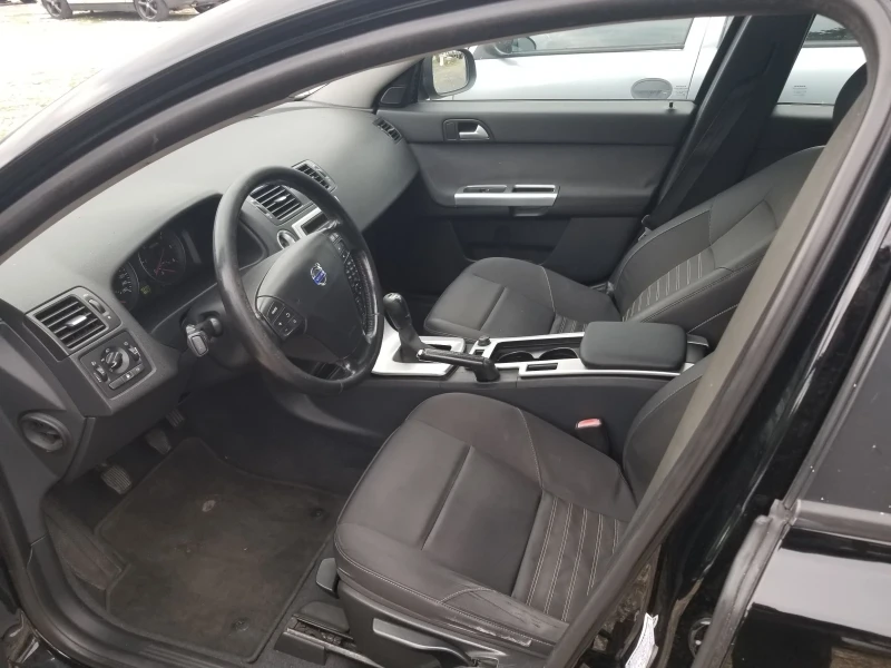 Volvo V50 1.6 HDI, снимка 5 - Автомобили и джипове - 52054629