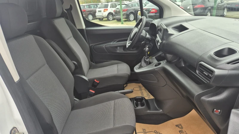 Toyota Proace City 1.5 диз. 76к.с., снимка 13 - Автомобили и джипове - 52273868