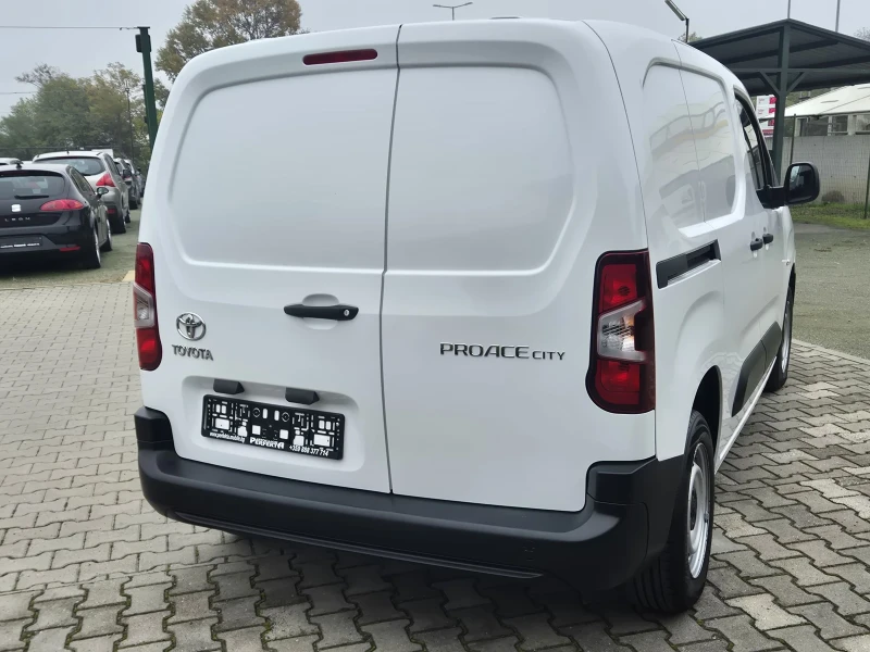 Toyota Proace City 1.5 диз. 76к.с., снимка 8 - Автомобили и джипове - 52273868
