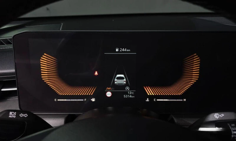 Kia K5 2.0 Smart Selection * НАЙ-ДОБРА ЦЕНА В БЪЛГАРИЯ* , снимка 8 - Автомобили и джипове - 52357614