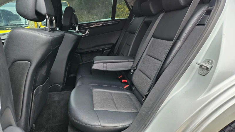 Mercedes-Benz E 200 2.0 Turbo AVANGARDE/KOJA/KLIMATRONIK/EURO-5, снимка 13 - Автомобили и джипове - 52702271