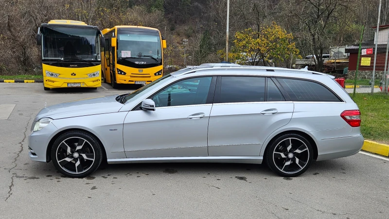 Mercedes-Benz E 200 2.0 Turbo AVANGARDE/KOJA/KLIMATRONIK/EURO-5, снимка 3 - Автомобили и джипове - 52702271