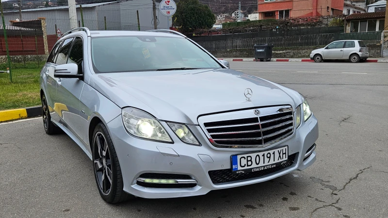 Mercedes-Benz E 200 2.0 Turbo AVANGARDE/KOJA/KLIMATRONIK/EURO-5, снимка 8 - Автомобили и джипове - 52702271