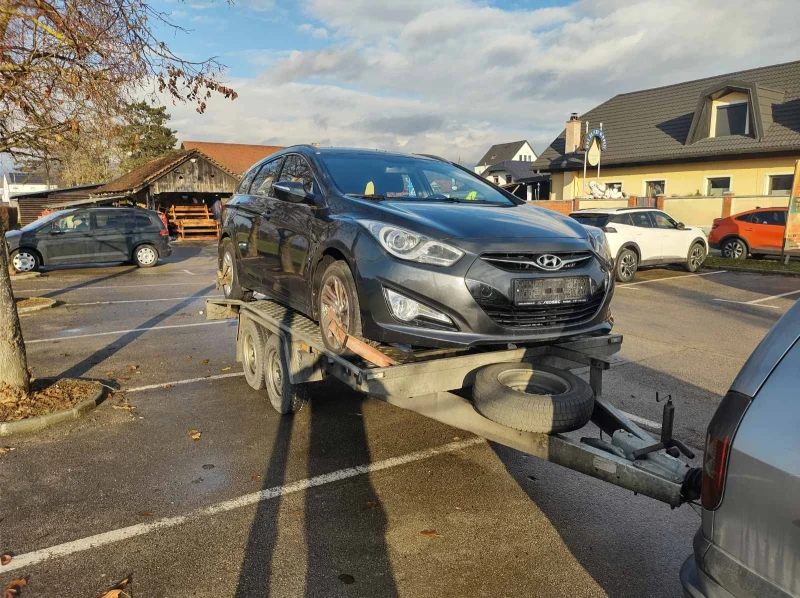 Hyundai I40, снимка 4 - Автомобили и джипове - 53433502