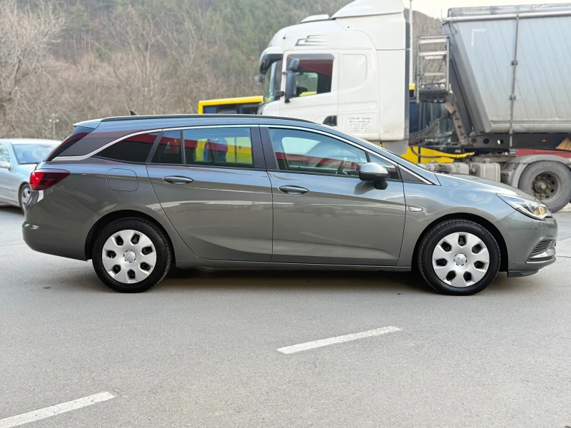 Opel Astra 1.6CDTi Нави* Климатроник* Подгрев* Дистроник, снимка 9 - Автомобили и джипове - 53510908