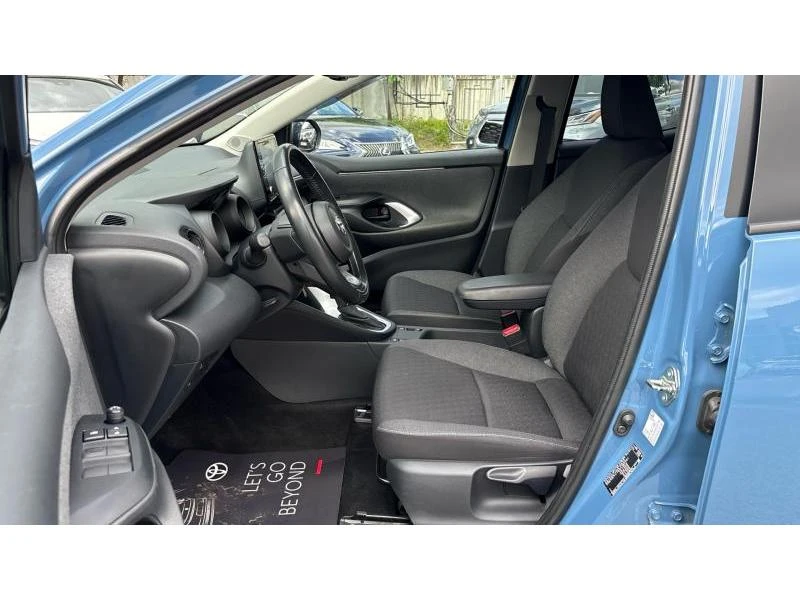 Toyota Yaris 1.5HSD TREND, снимка 12 - Автомобили и джипове - 54786943