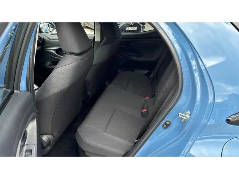 Toyota Yaris 1.5HSD TREND, снимка 11 - Автомобили и джипове - 54786943