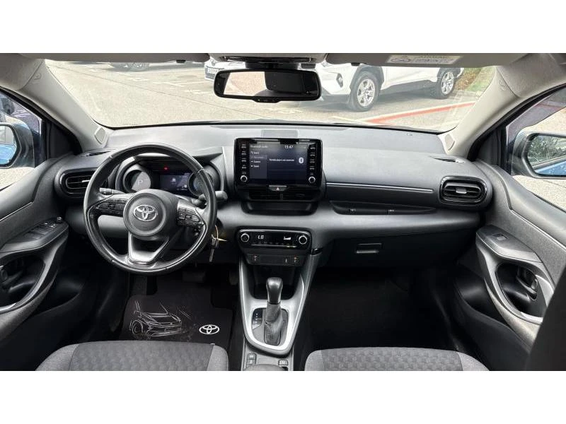 Toyota Yaris 1.5HSD TREND, снимка 8 - Автомобили и джипове - 54786943