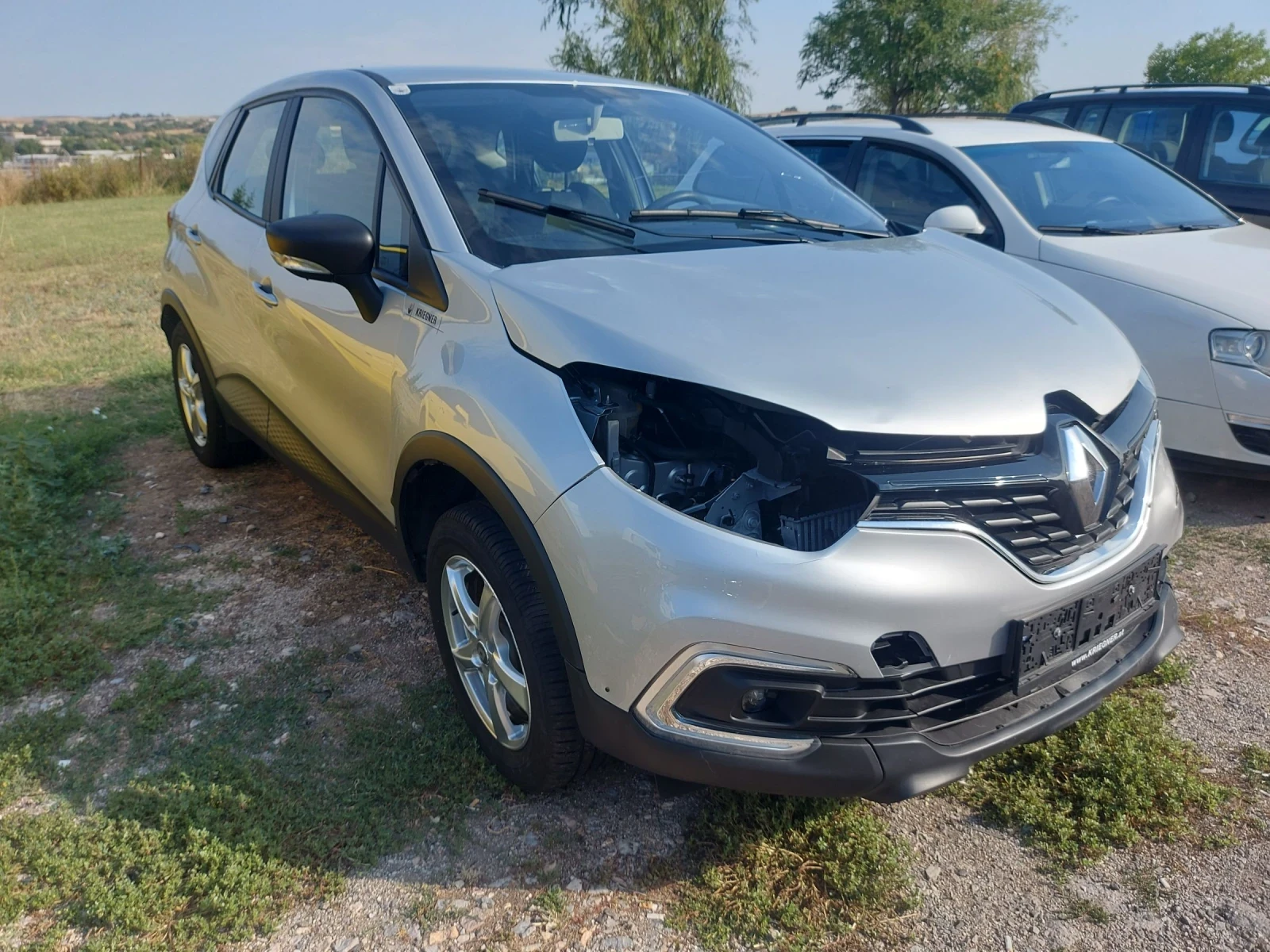 Renault Captur 1.0I - изображение 2