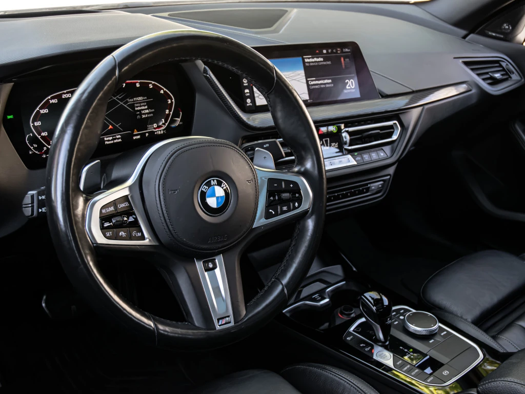 BMW 235 M * М.ТОЧКА * CAMERA * CARPLAY * ПОДГРЕВ * H&K - изображение 8