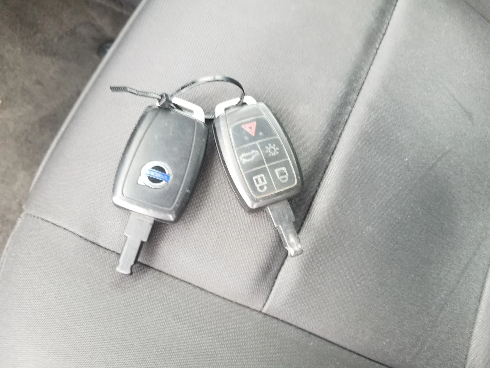 Volvo V50 1.6 HDI - изображение 9