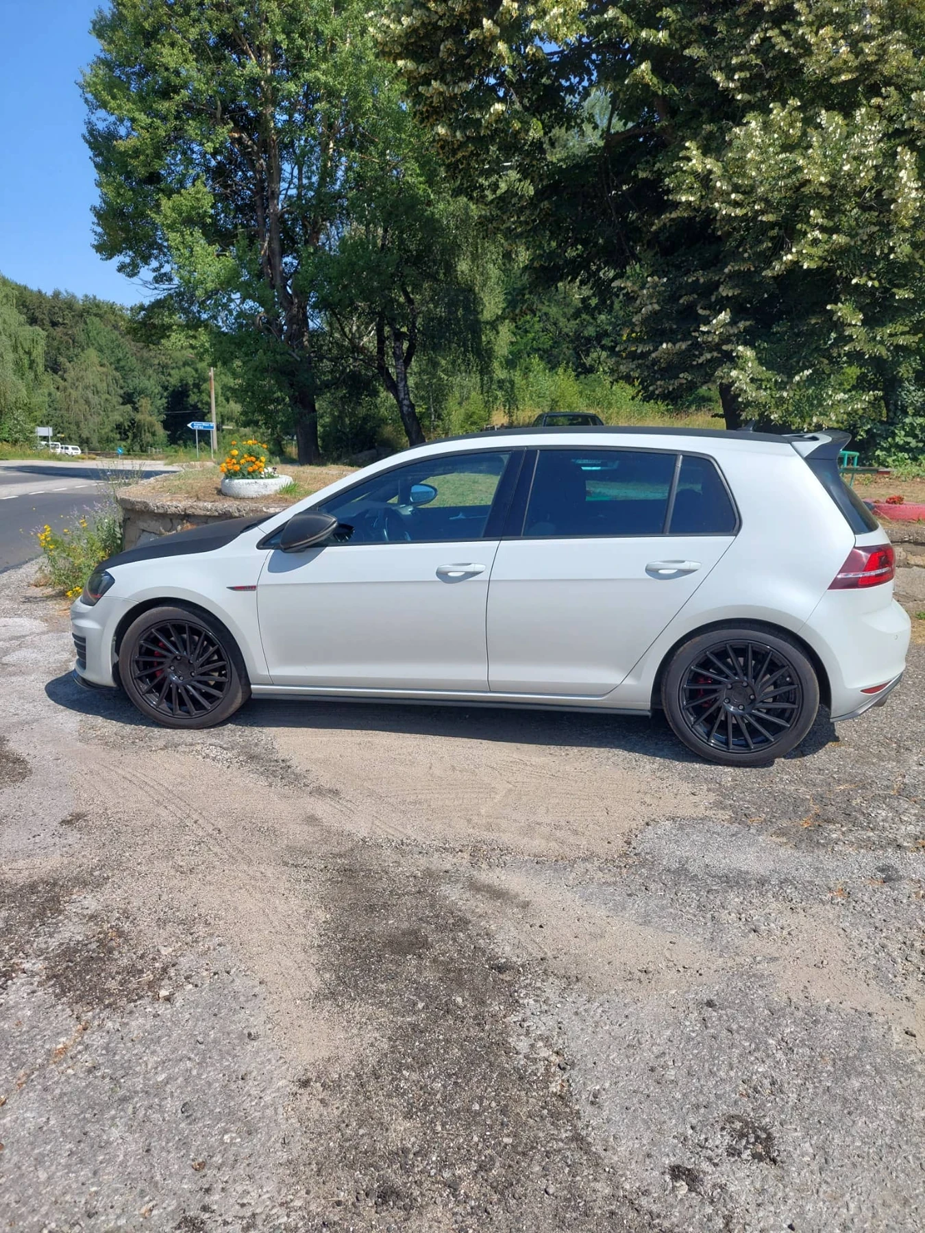 VW Golf GTI | Mobile.bg   8