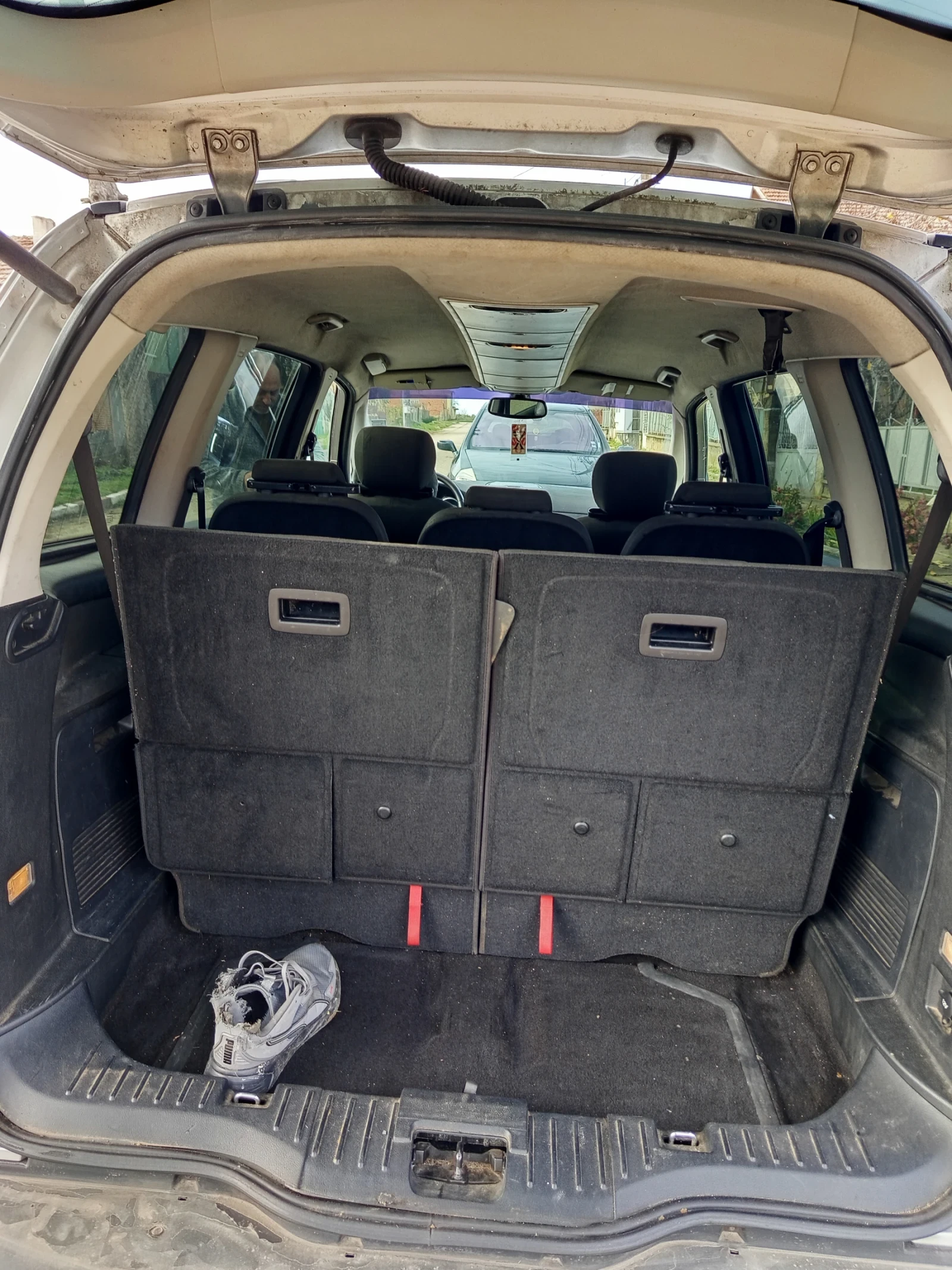 Ford Galaxy  - изображение 8