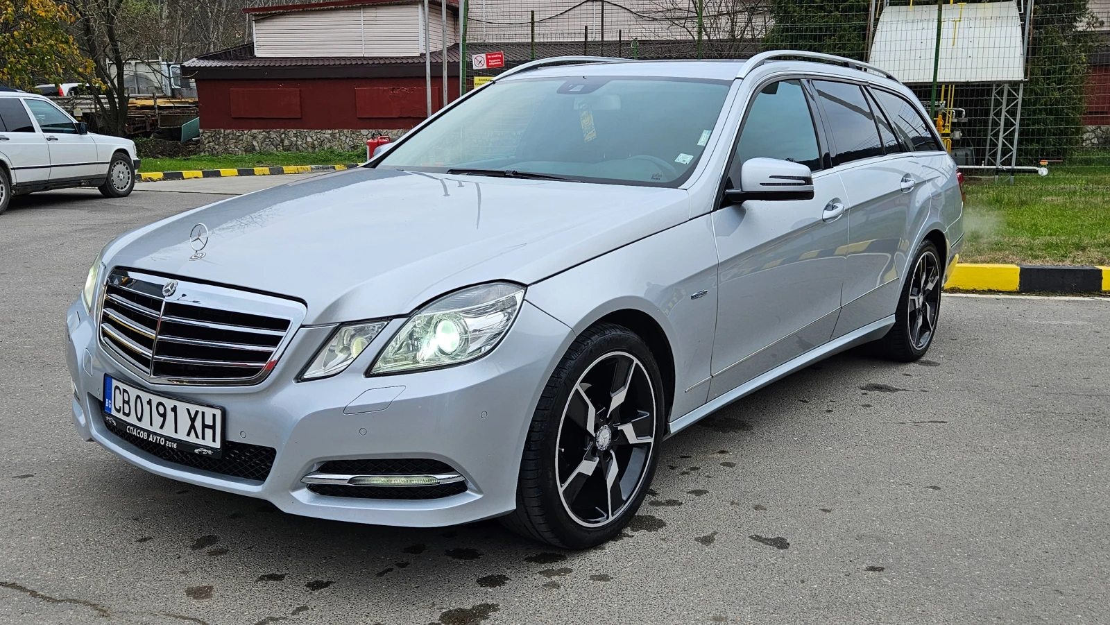 Mercedes-Benz E 200 2.0 Turbo AVANGARDE/KOJA/KLIMATRONIK/EURO-5 | Mobile.bg   2