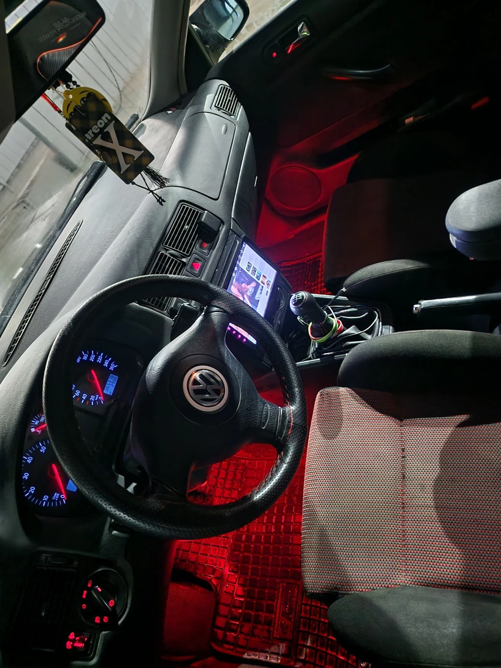 Zastava Miami | Mobile.bg � ����������� 8