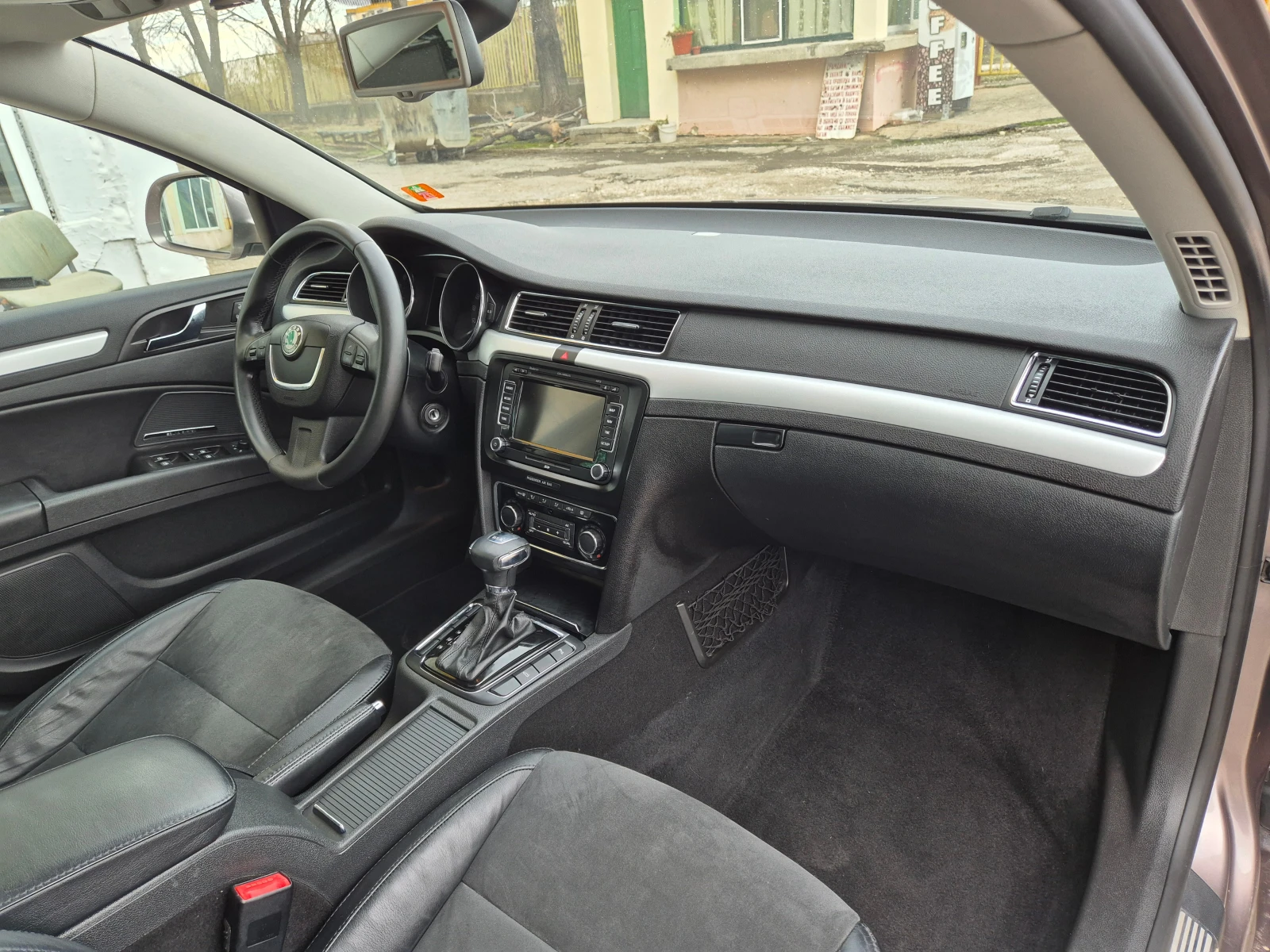 Skoda Superb 2.0 TDI FULL ITALY | Mobile.bg � ����������� 12