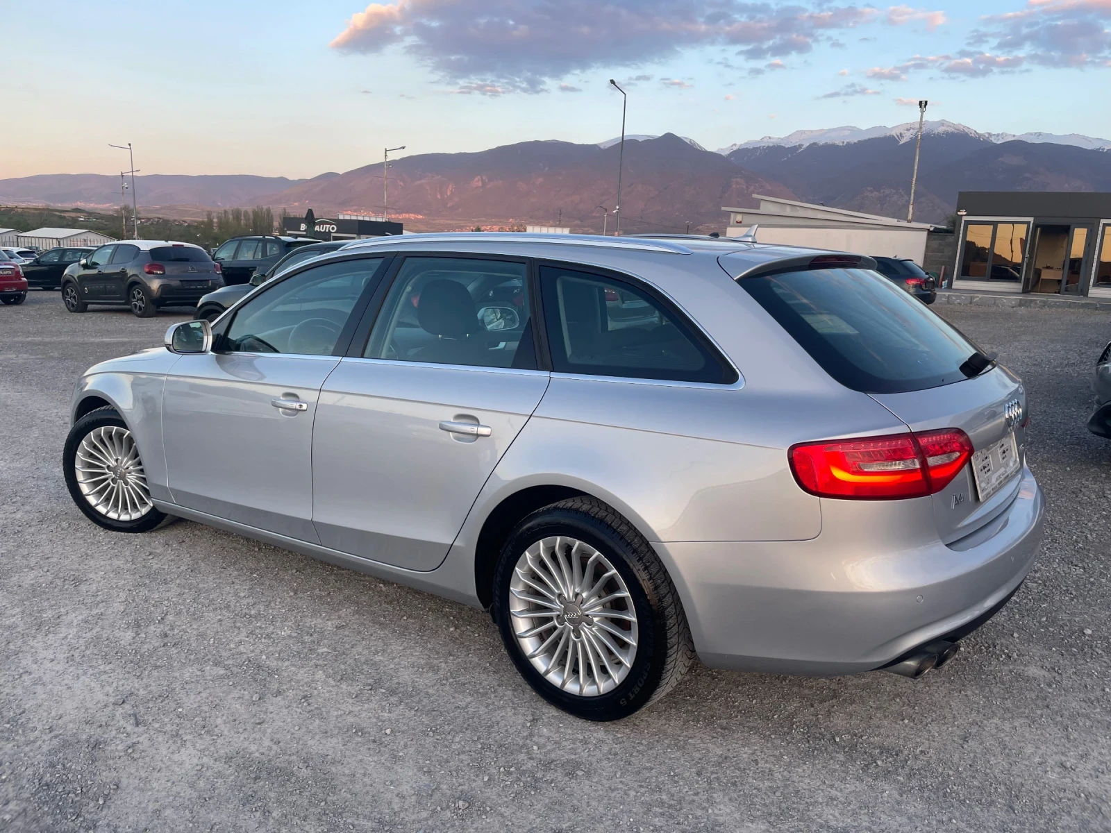 Audi A4 2.0TDI FACE NAVI ������� LED BI-XENON �����  | Mobile.bg � ����������� 5