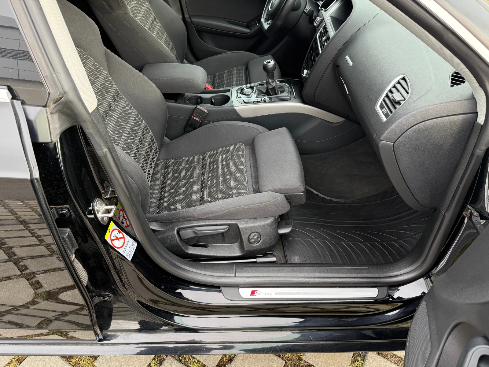Audi A5 1, 8 S-lyne, снимка 8 - Автомобили и джипове - 54415148