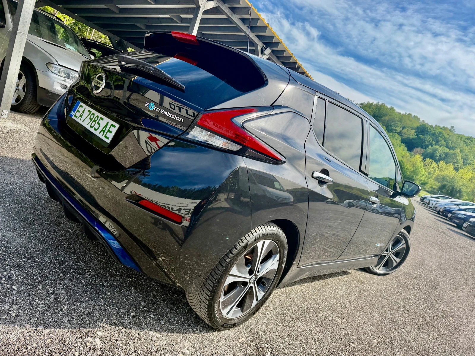 Nissan Leaf  40kw* TEKNA* REALNI KM* , снимка 4 - Автомобили и джипове - 54542013