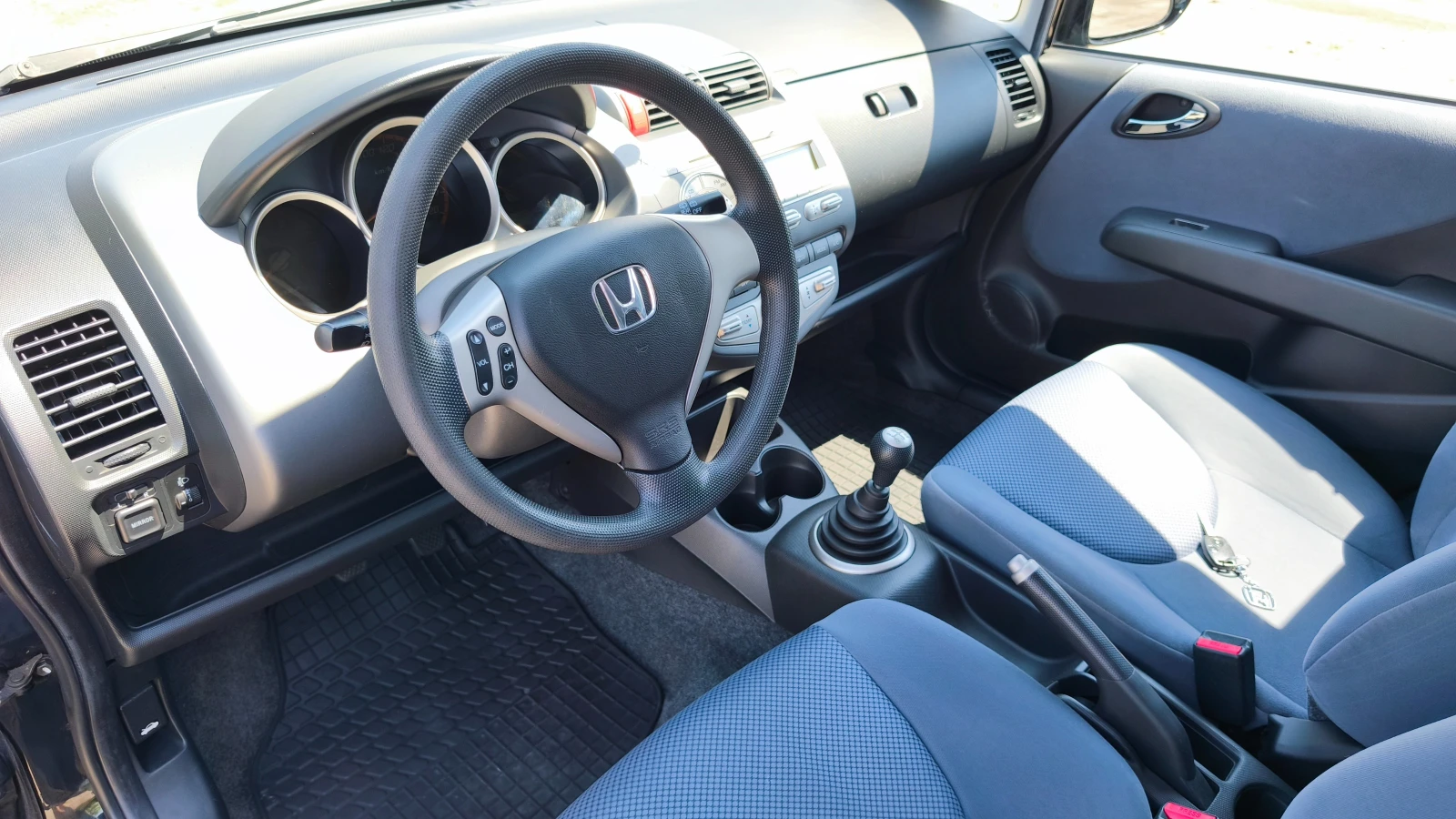 Honda Jazz, снимка 8 - Автомобили и джипове - 54737444