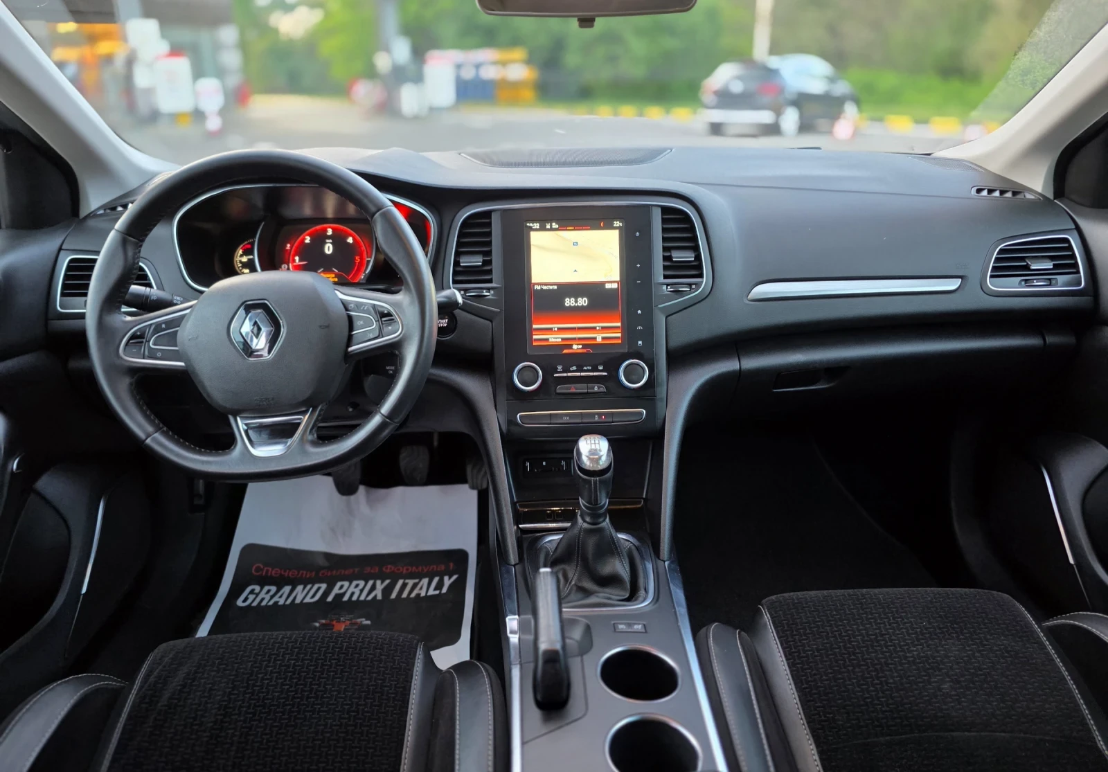 Renault Megane 1.5 DCI 110hp Euro 6 * Intens* * Digital* , снимка 11 - Автомобили и джипове - 54742990