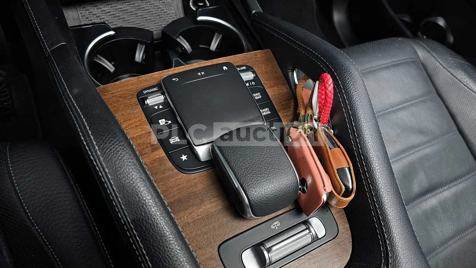 Mercedes-Benz GLE 450 4MATIC AMG| BURMASTER| 360| HUD| ВКЛ.ТЕХНОТЕСТ, снимка 9 - Автомобили и джипове - 54945831