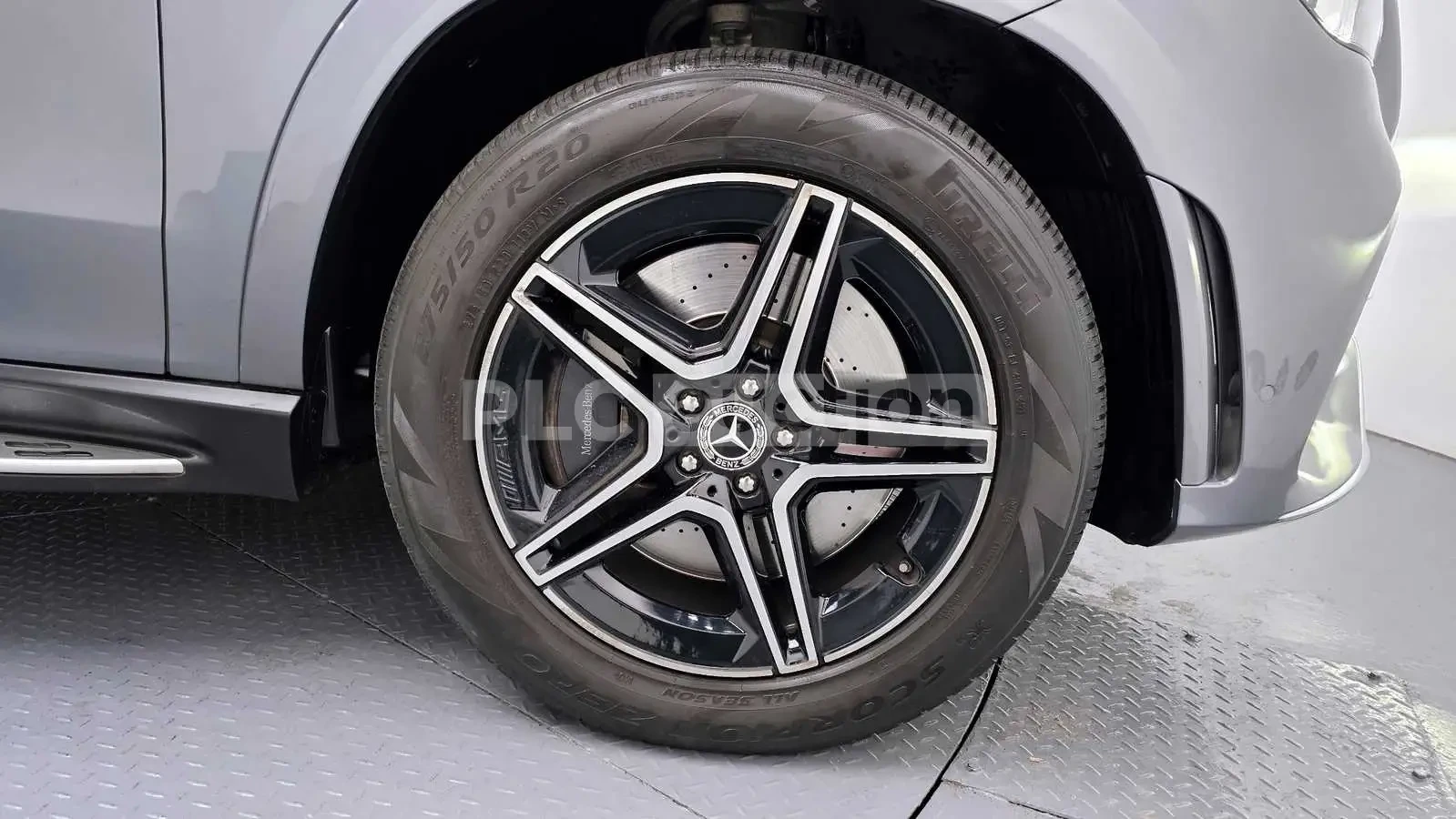 Mercedes-Benz GLE 450 4MATIC AMG| BURMASTER| 360| HUD| ВКЛ.ТЕХНОТЕСТ, снимка 17 - Автомобили и джипове - 54945831