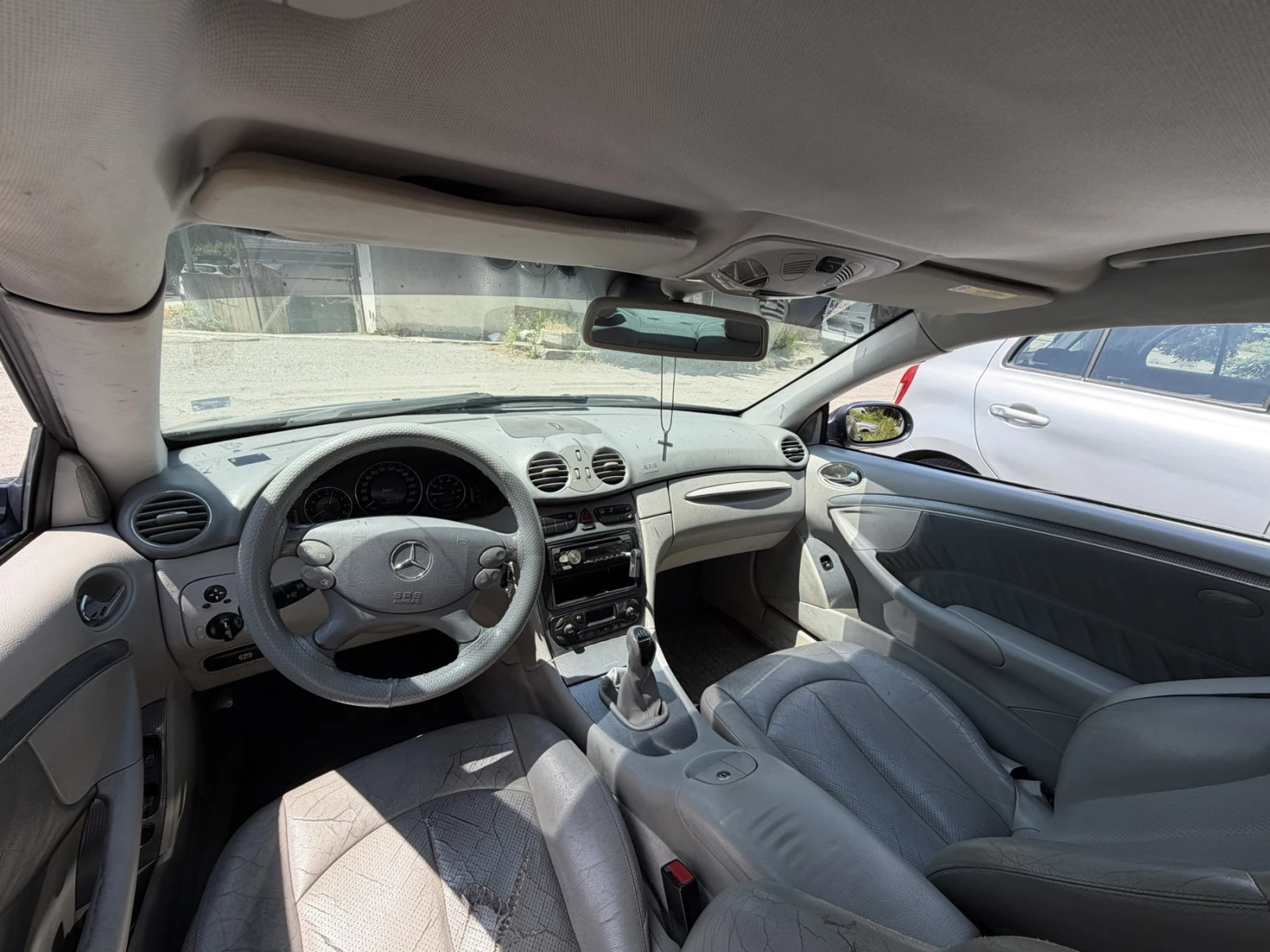 Mercedes-Benz CLK 1.8 Бензин, снимка 4 - Автомобили и джипове - 55334482