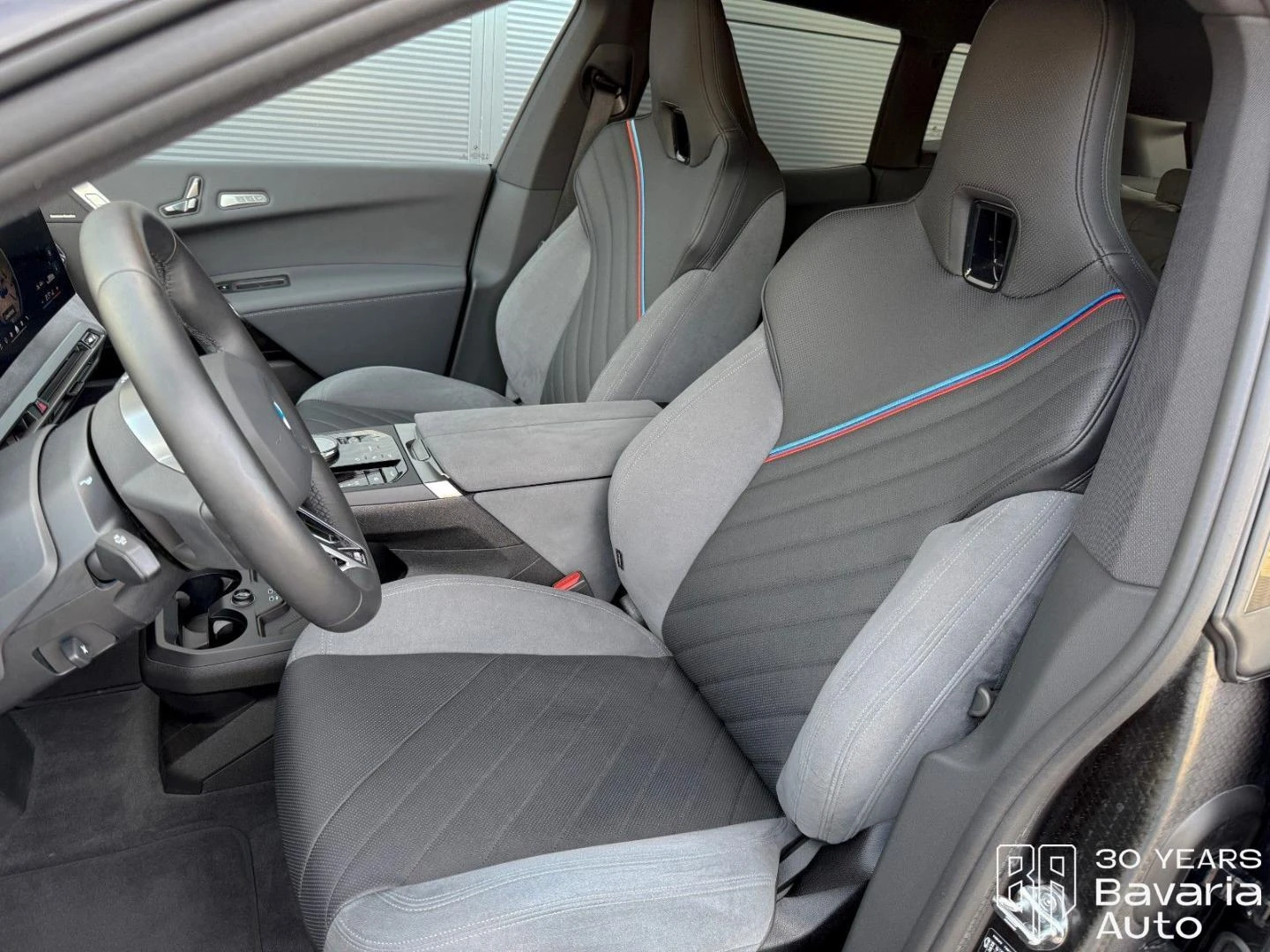 BMW iX M60 xDrive M Sport Paket, снимка 11 - Автомобили и джипове - 55428387