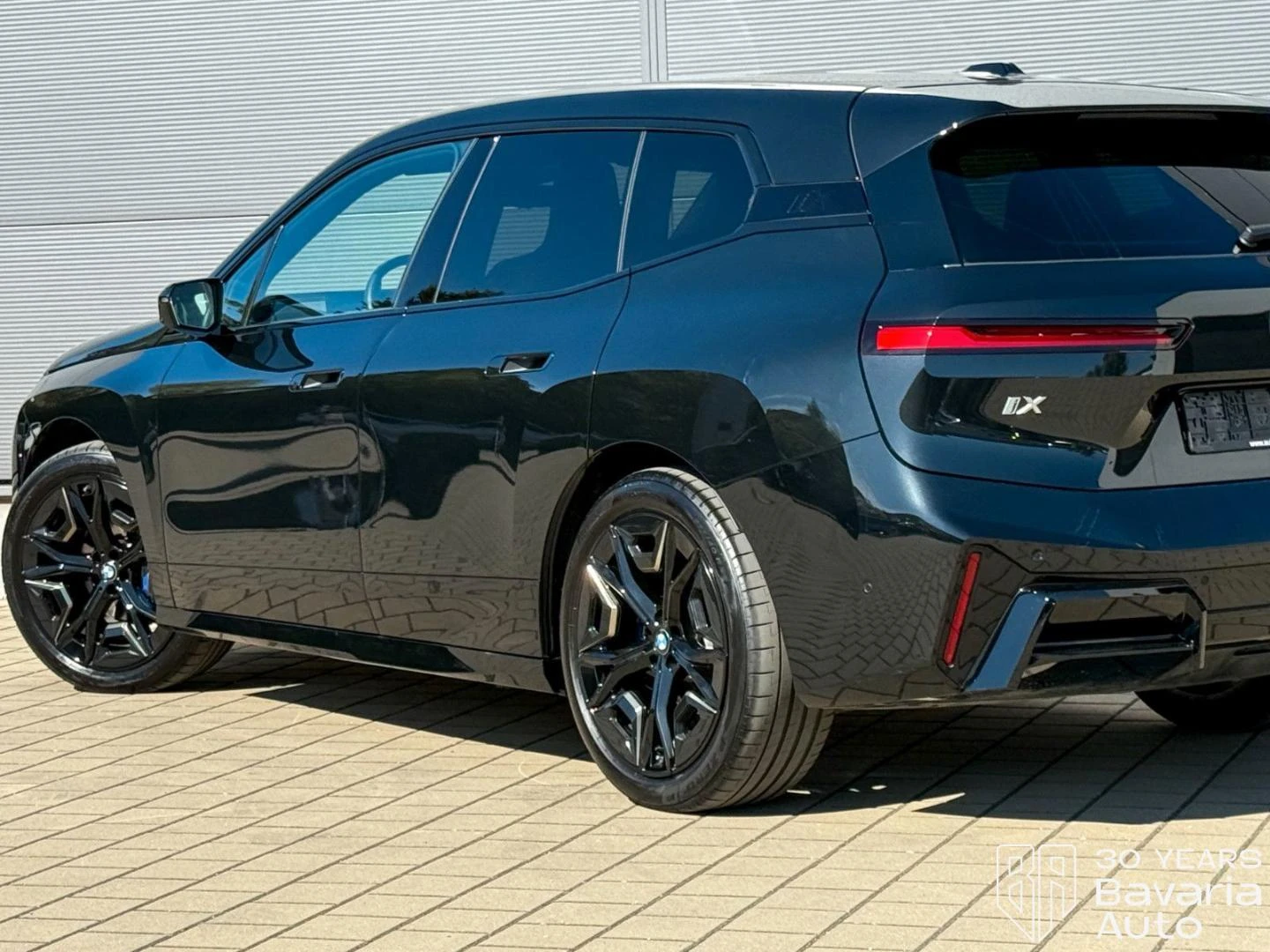 BMW iX M60 xDrive M Sport Paket, снимка 3 - Автомобили и джипове - 55428387