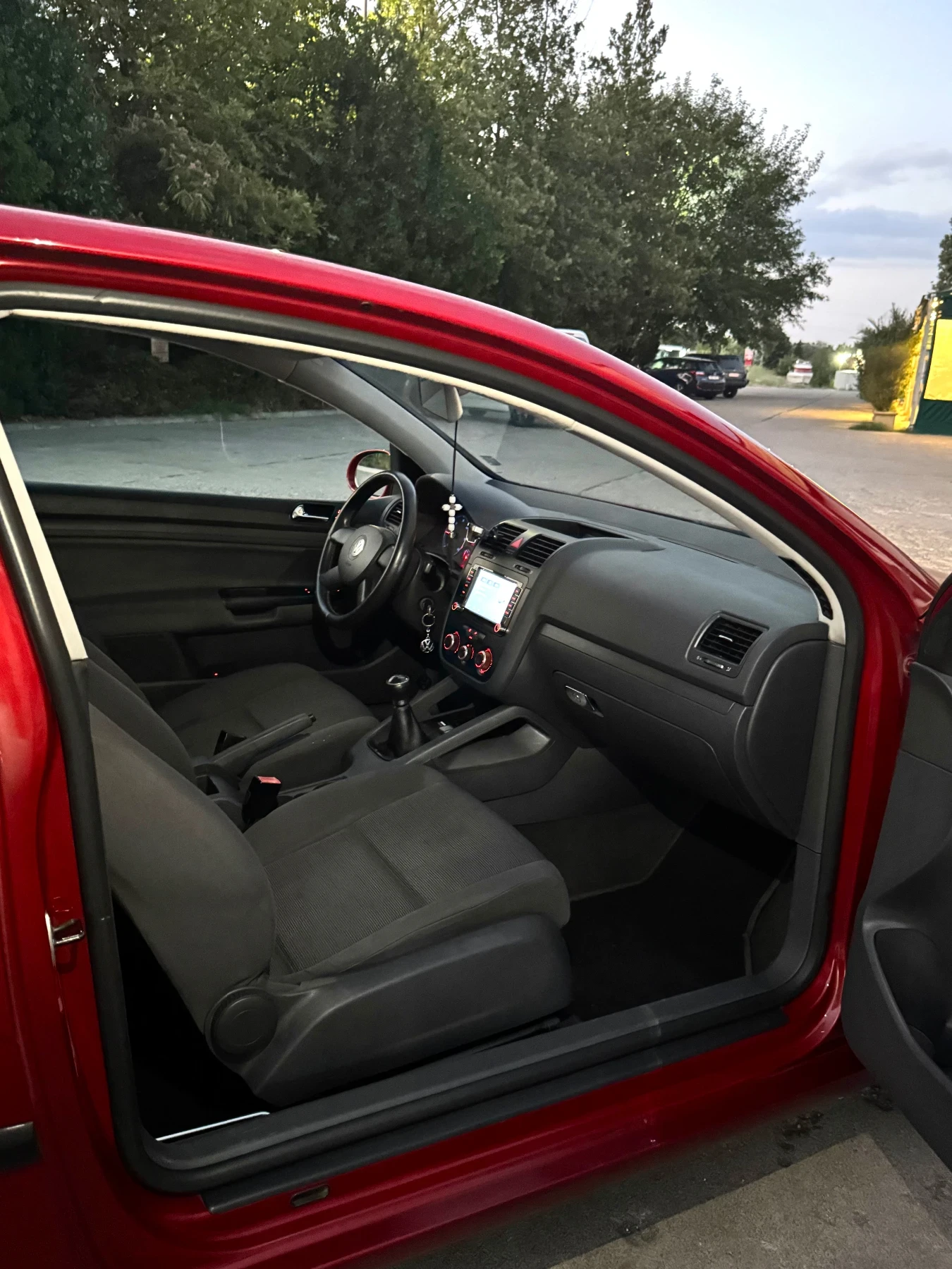 VW Golf 1.9TDI, снимка 10 - Автомобили и джипове - 55619677