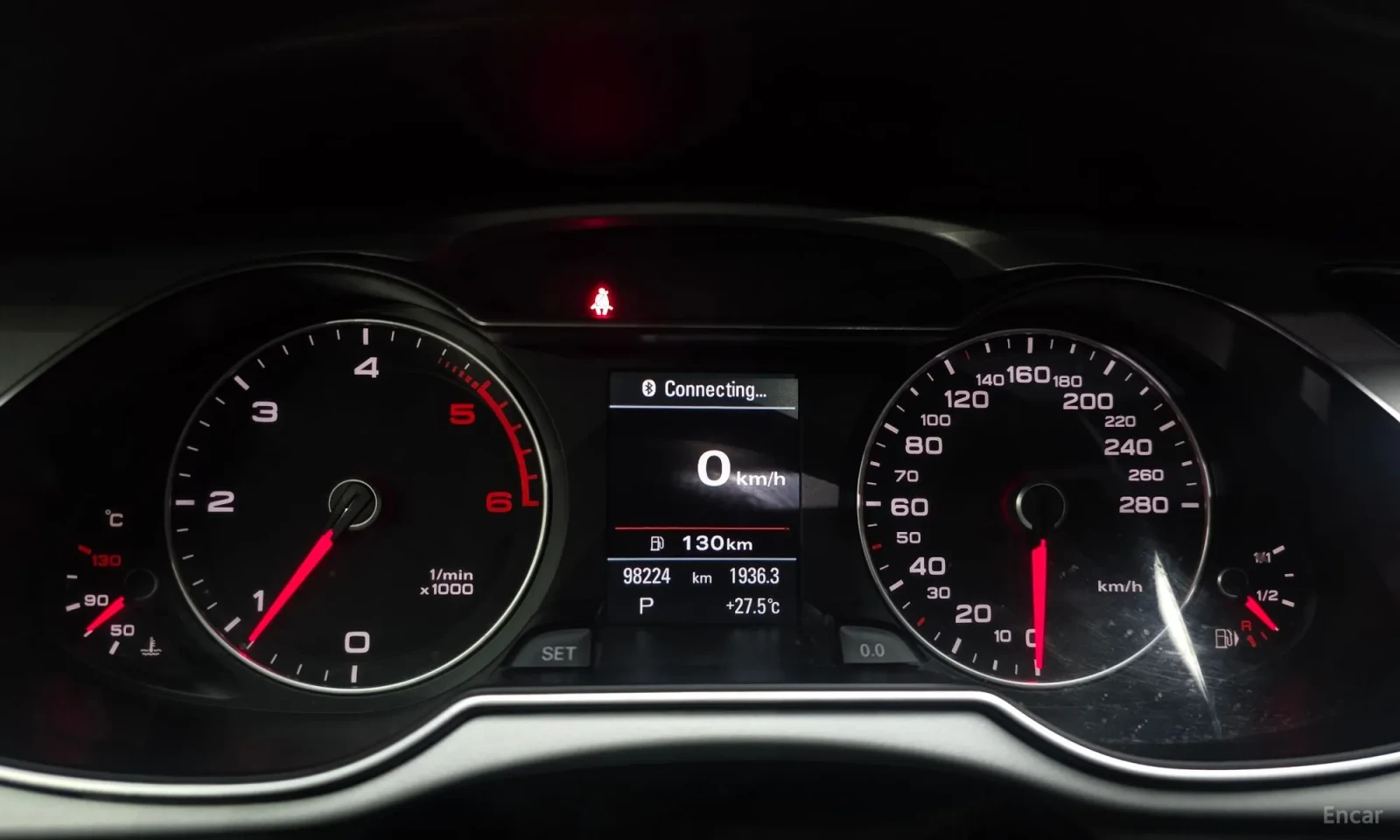 Audi A4 B8.5* UNIKAT* TOP CENA* PROVERKA NA MQSTO, снимка 8 - Автомобили и джипове - 55655165