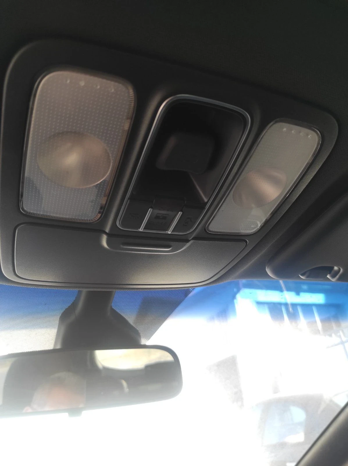 Kia Carens, снимка 9 - Автомобили и джипове - 56056987