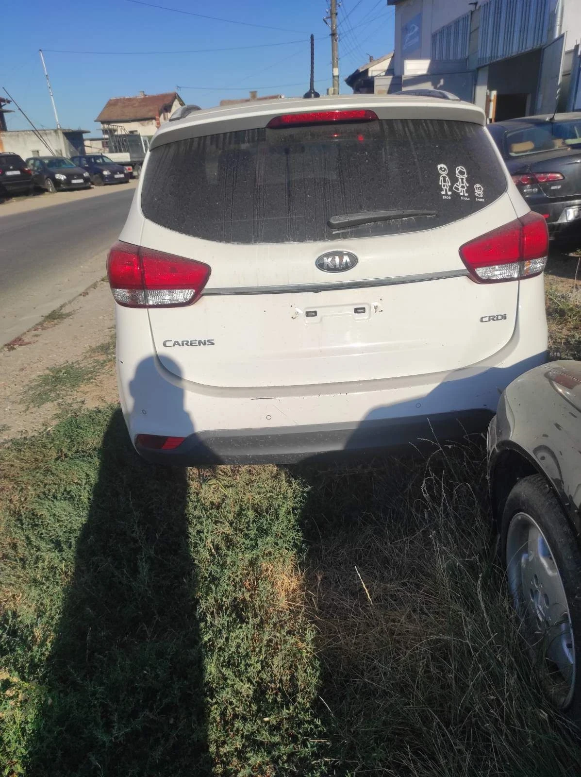 Kia Carens, снимка 3 - Автомобили и джипове - 56056987