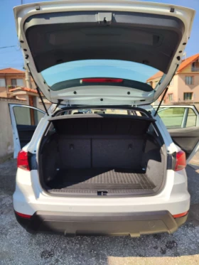 Seat Arona 1.6 TDI DSG , снимка 6