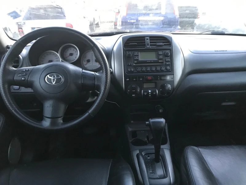 Toyota Rav4 2.0 топ автоматик, снимка 10 - Автомобили и джипове - 47054154