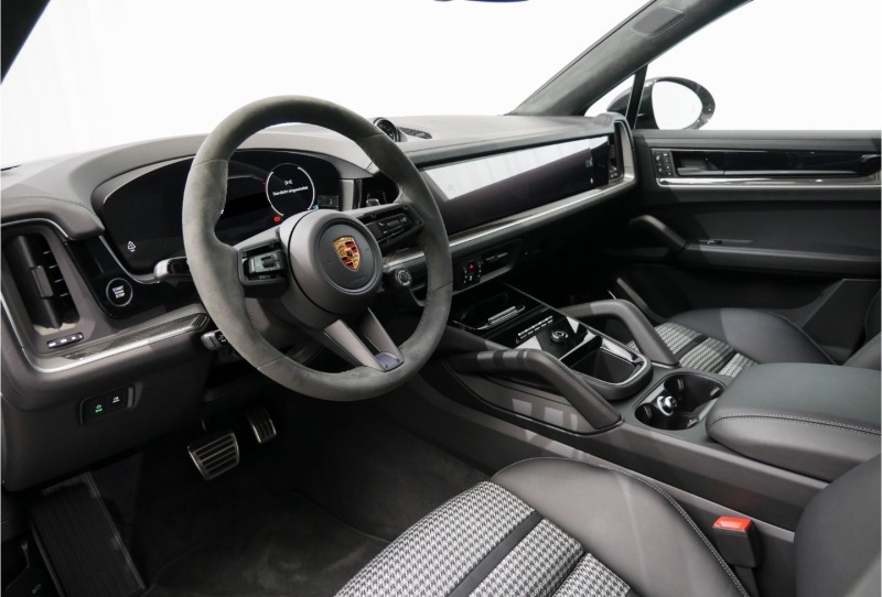 Porsche Cayenne Coupe Turbo 4.0 V8 E-Hybrid, снимка 5 - Автомобили и джипове - 45960190