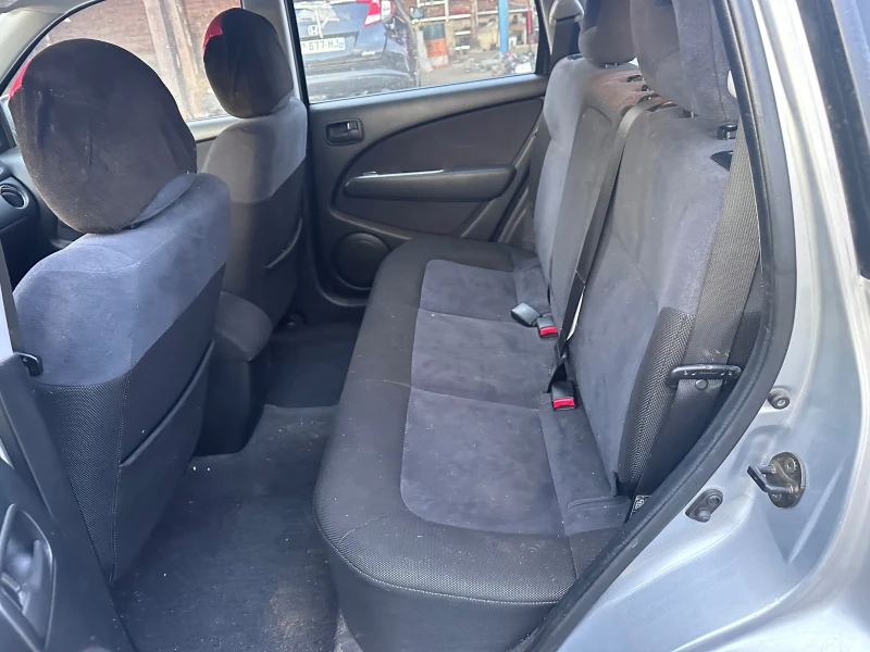 Mitsubishi Outlander 2.0 4х4, снимка 9 - Автомобили и джипове - 48384207